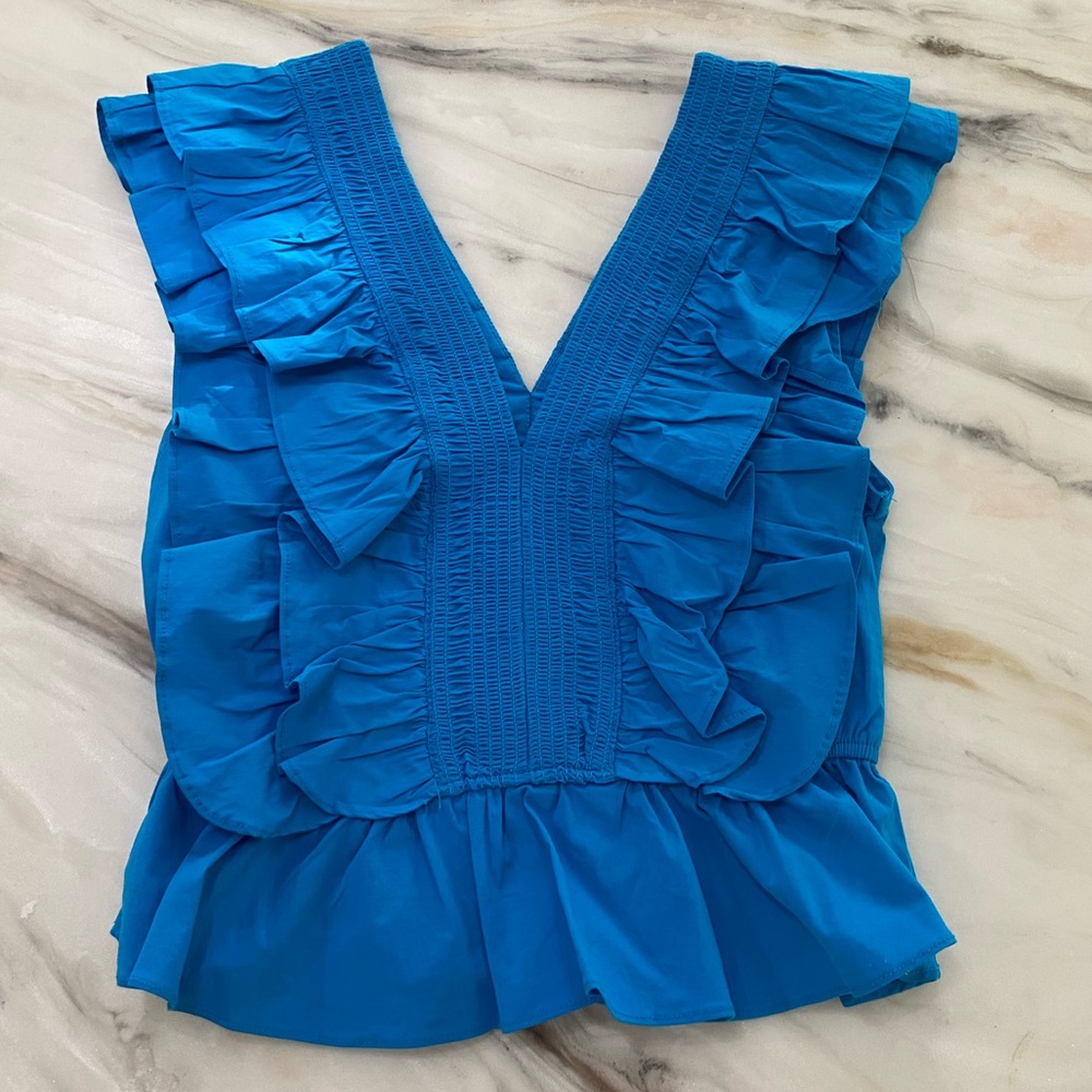 Brand New DO+BE ruffled crop top.